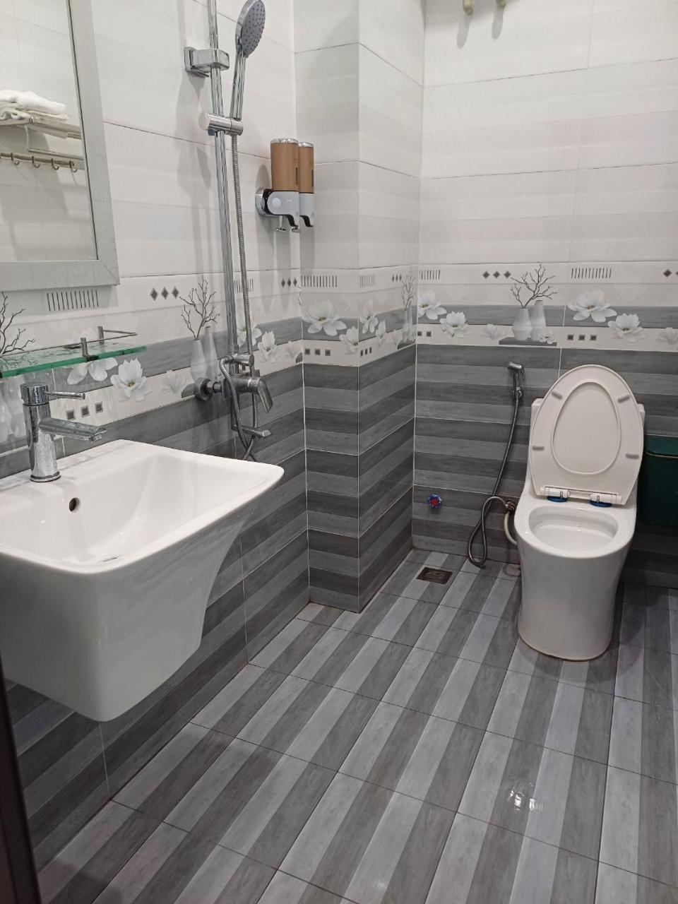 Hotel Hoa Ban Ha Noi 하노이 외부 사진